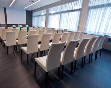 Organize your meetings: small meeting rooms and up to 200 people